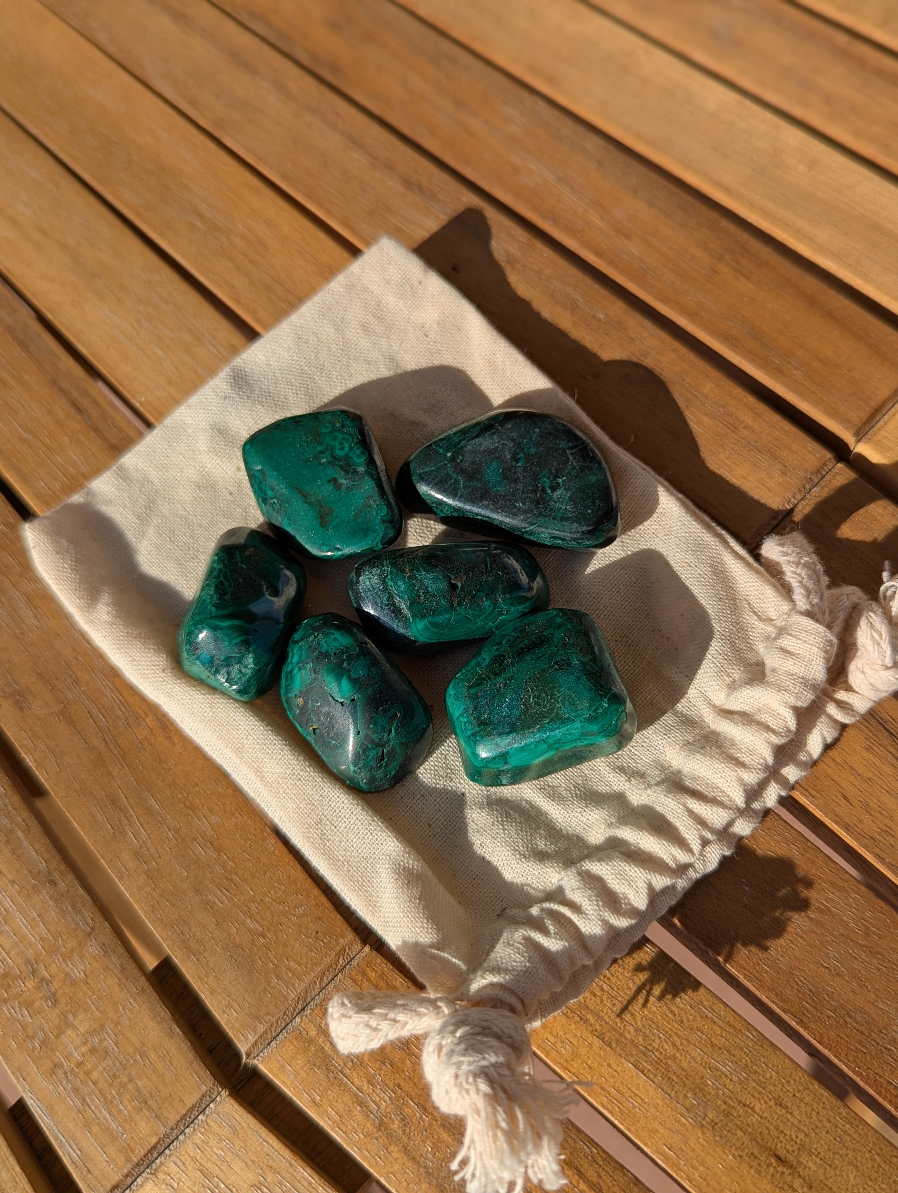Malachite Hand Polished Stones 1-1.50 Inch - AA Grade